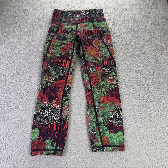 lululemon athletica Pants - Lululemon Time To Sweat Crop Leggings Womens 4 Multicolor Floral Athletic